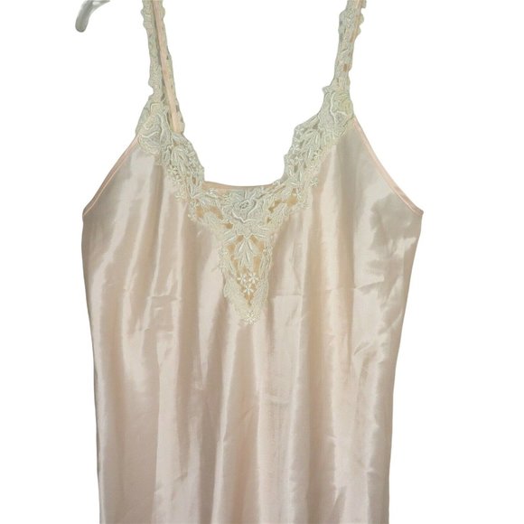 Vintage Dentelle Nightgown S Peach Pink Lace Trim Satin Polyester Made in USA - Picture 1 of 10